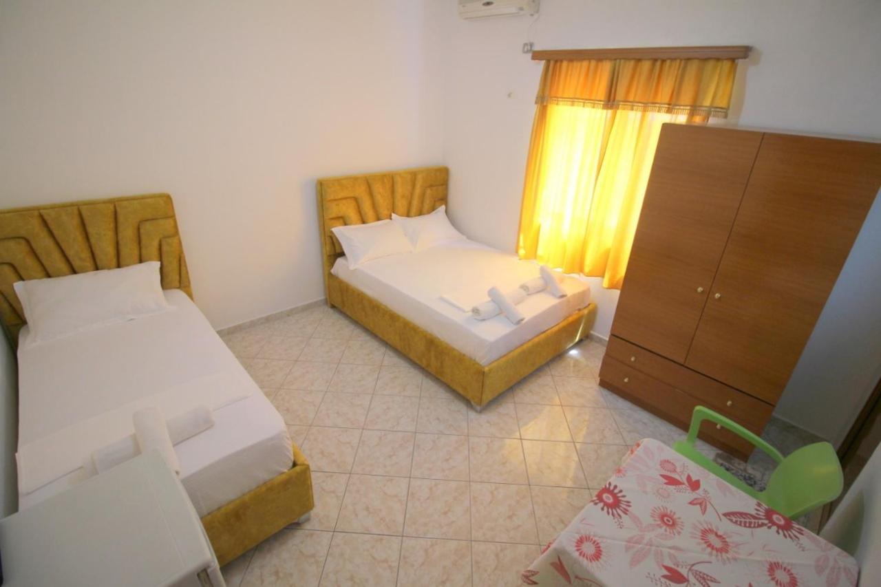 Hotel Vila Vilson Saranda Oda fotoğraf