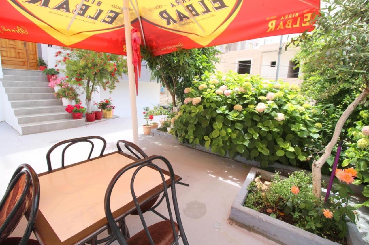 Hotel Vila Vilson Saranda Oda fotoğraf