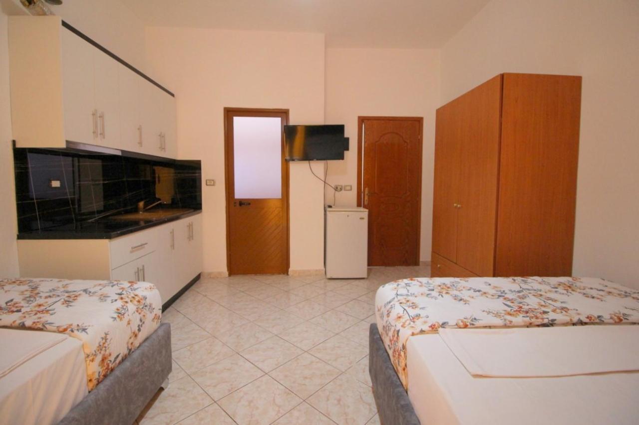 Hotel Vila Vilson Saranda Oda fotoğraf