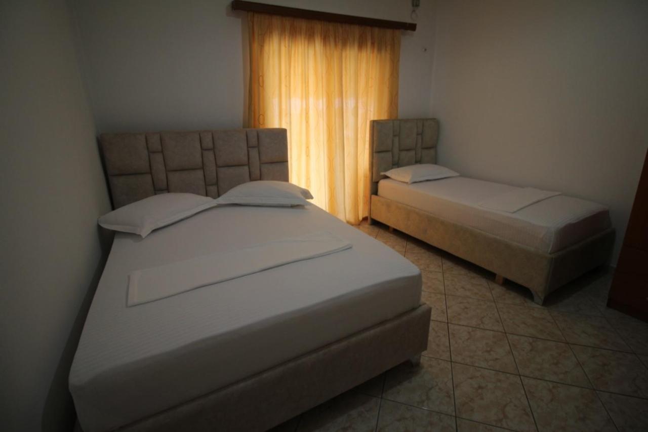 Hotel Vila Vilson Saranda Oda fotoğraf