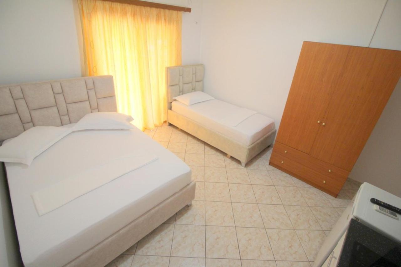 Hotel Vila Vilson Saranda Oda fotoğraf